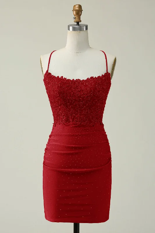 Glamorous Evening Wear Dark Red Sheath Spaghetti Straps Short Homecoming Dress with Appliques