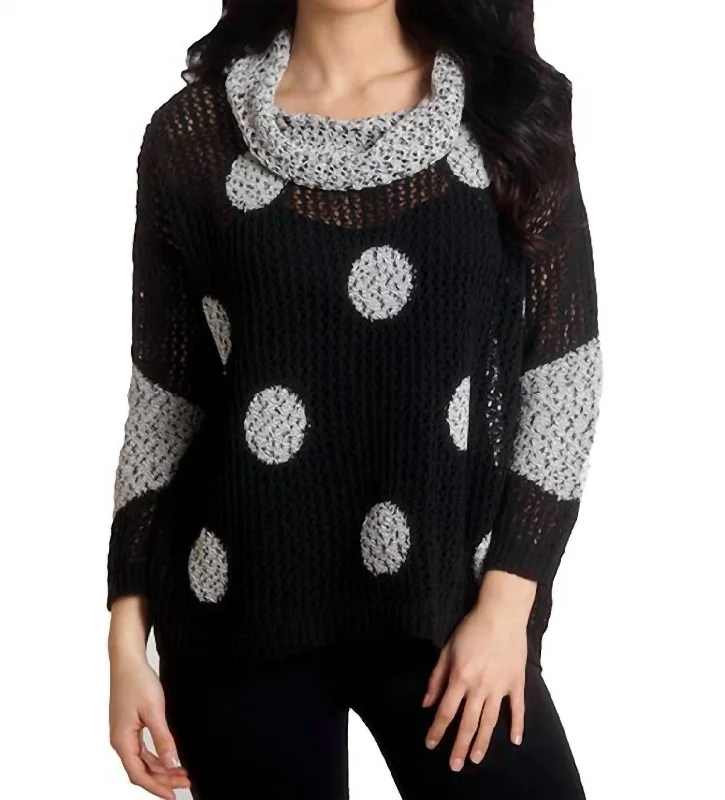 Luxury Fashion Crochet Dot Cowl In Black/frost