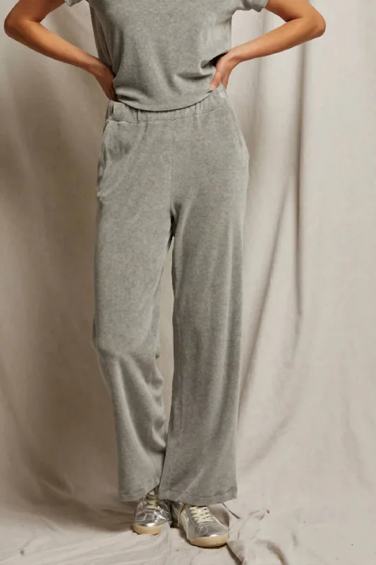 Style Redefined Holly Velour Wide Leg Sweats In Heather Grey