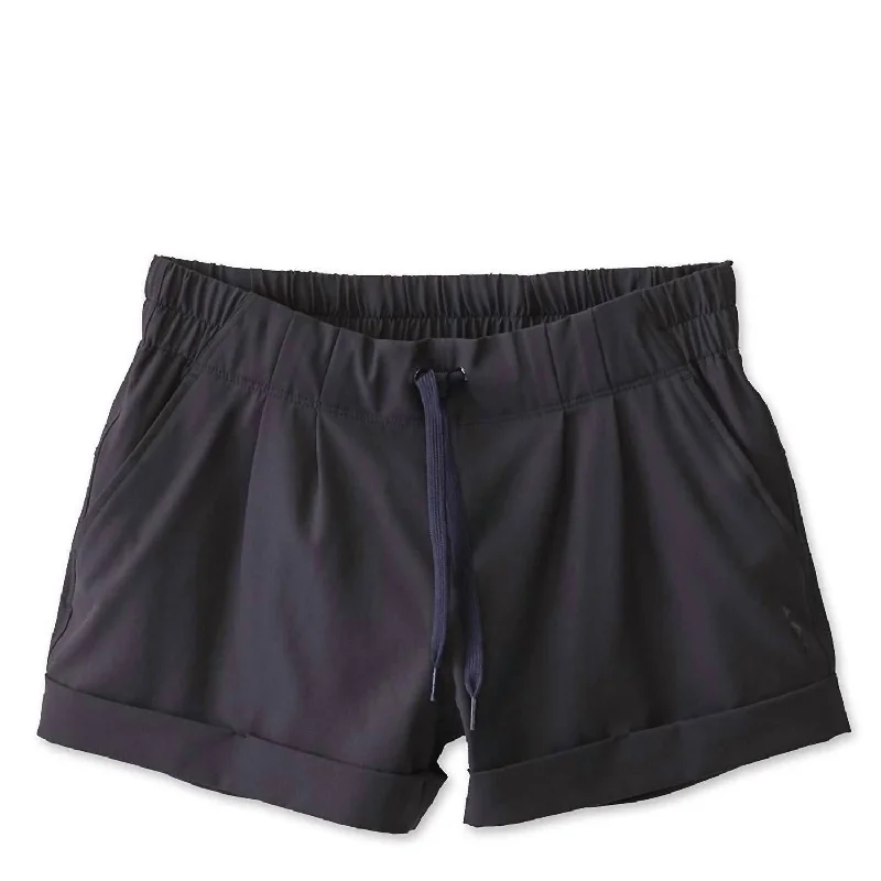 Save Big Tepic Short In Black