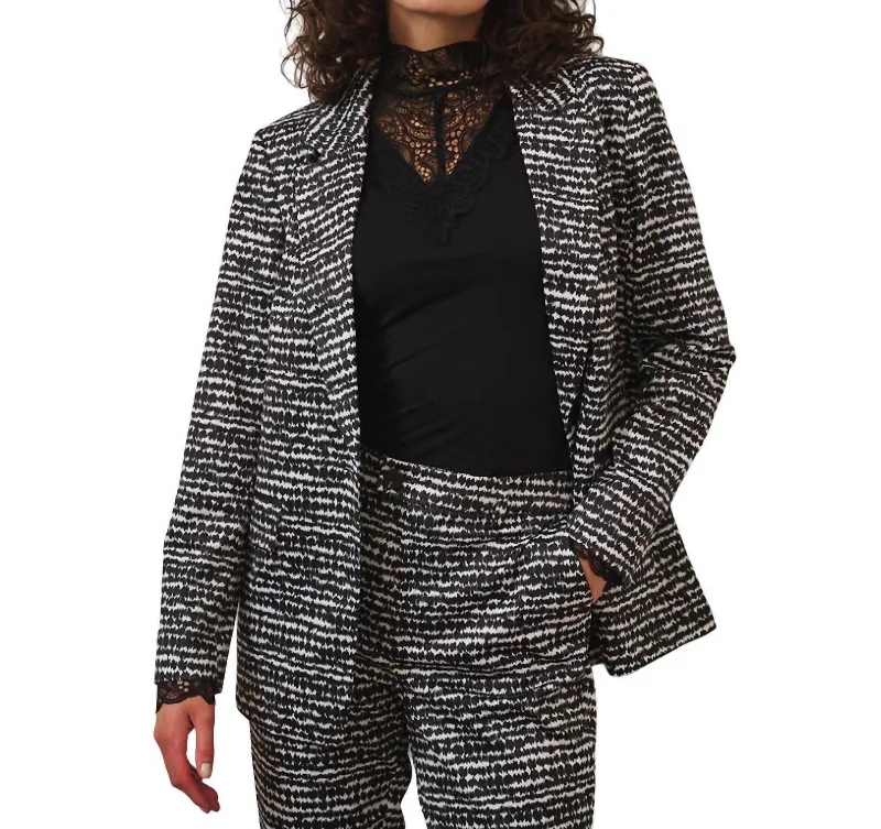 Your Timeless Wardrobe Awaits Graphic Illusion Blazer In Print