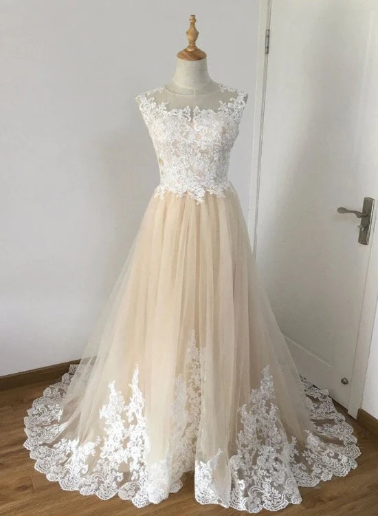 Clearance Event A-line Champagne with White Lace Round Neckline Party Dress, Beautiufl Wedding Party Dresses