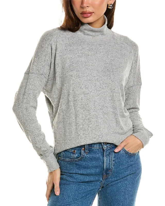 Modern Romance CELESTINE SEI Turtleneck Sweater