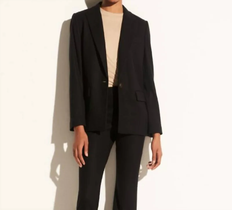 Boutique Styles Cozy Boyfriend Blazer In Black