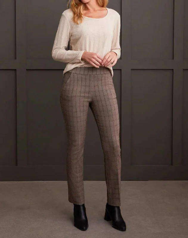 Charming Silhouette Micro Flare Pull-On Pant In Coffee